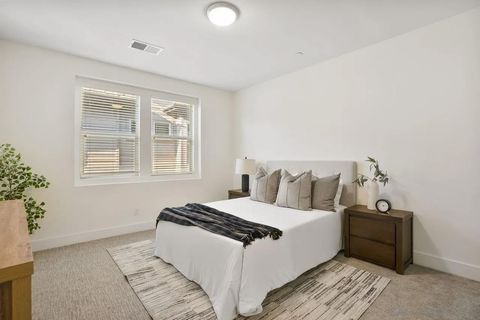 Tiny photo for 2472 Aperture Circle, San Diego, CA 92108 (MLS # 250041300)