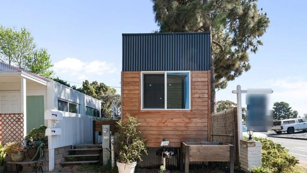 Photo of 523 N Vulcan Ave #SPC 24A, Encinitas, CA 92024 (MLS # PTP2602029)