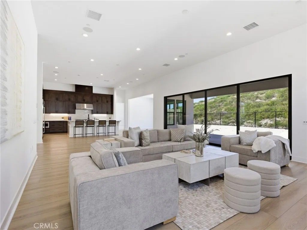 Photo of 30017 N Avenida Sierra Madre, Valencia, CA 91354 (MLS # SR26029728)