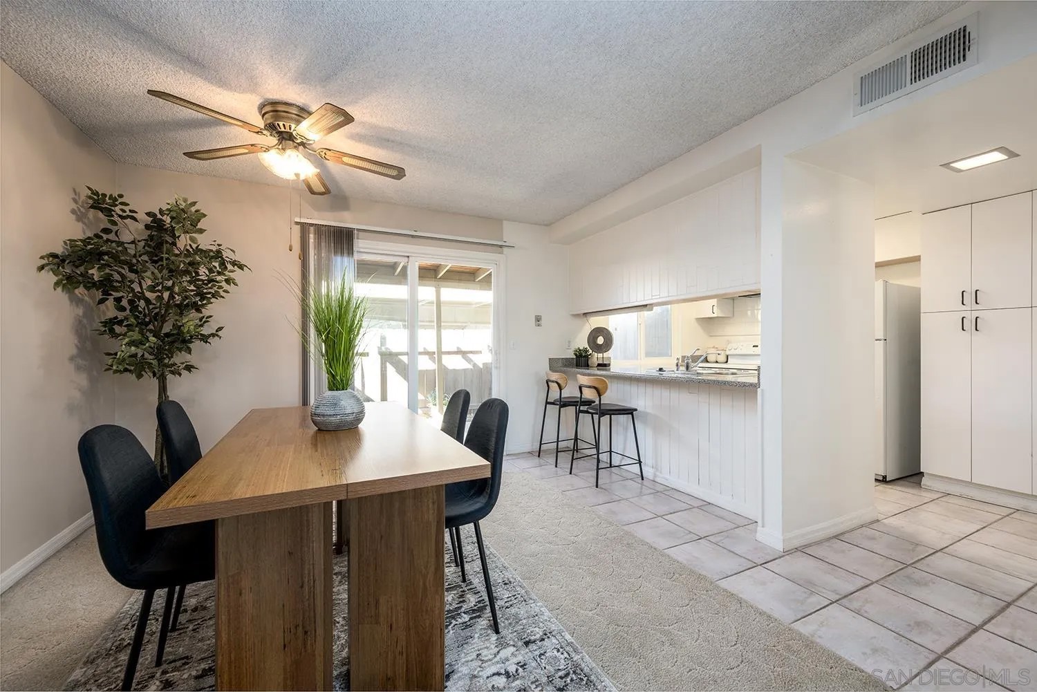 8022 WINTER GARDENS BLVD #B B