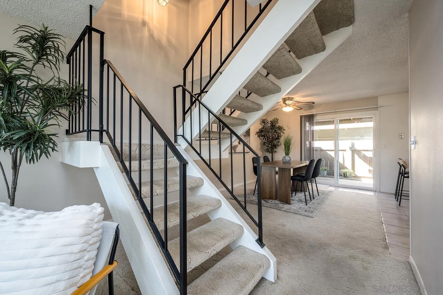 8022 WINTER GARDENS BLVD #B B