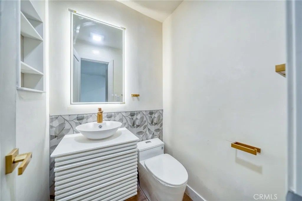 Photo of 2617 Morningside Street, Pasadena, CA 91107 (MLS # OC26024058)