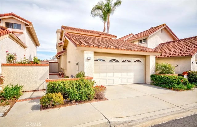 11 Milazzo, Irvine