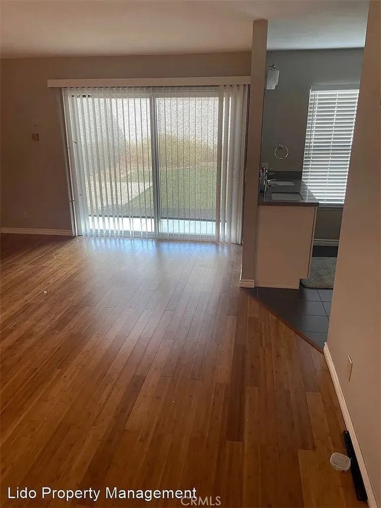 227 N Sweetwater