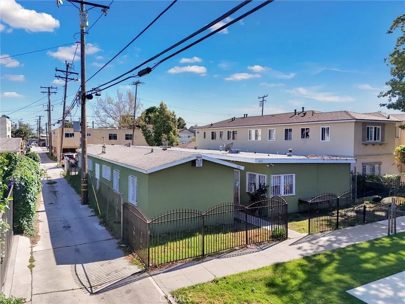 1430 W 19th