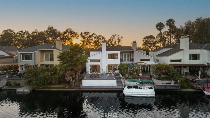 22627 Lakeside Lane