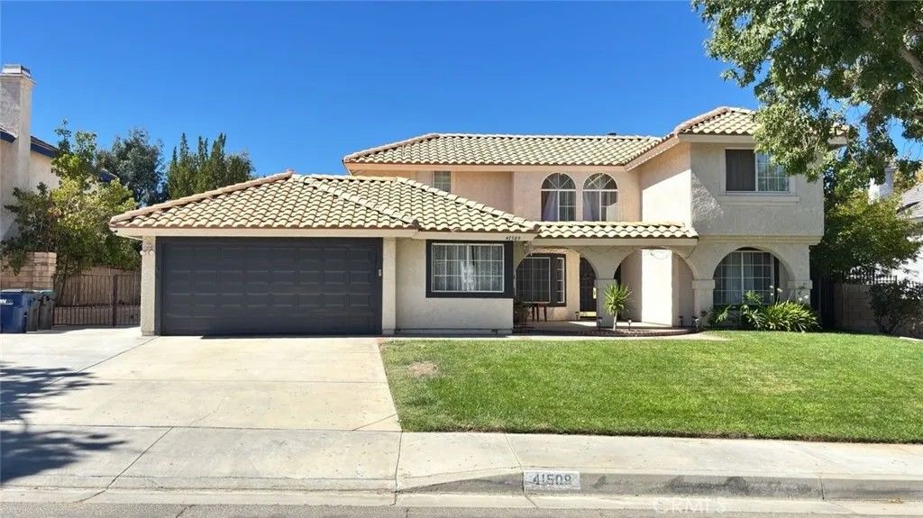 Photo of 41509 51st St, Quartz Hill, CA 93536 (MLS # GD26011728)