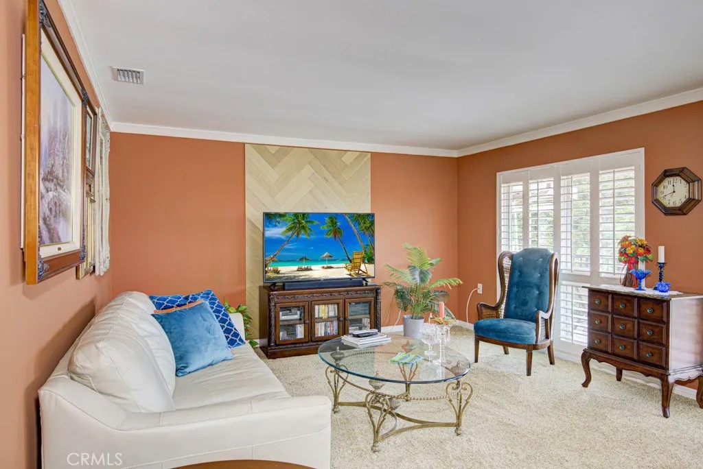 3111 Via Serena South P