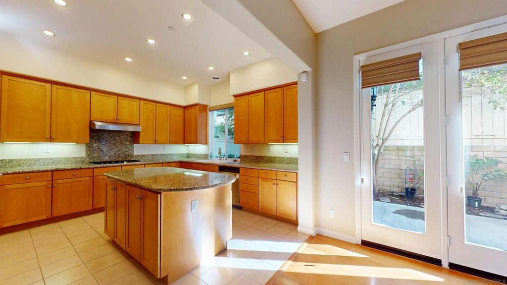 Photo of 3828 Quarter Mile Dr, San Diego, CA 92130 (MLS # 2601178)