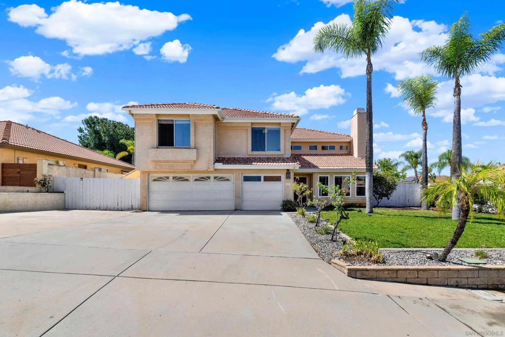 Photo of 1371 Westminster Pl, Escondido, CA 92027 (MLS # 260020656)