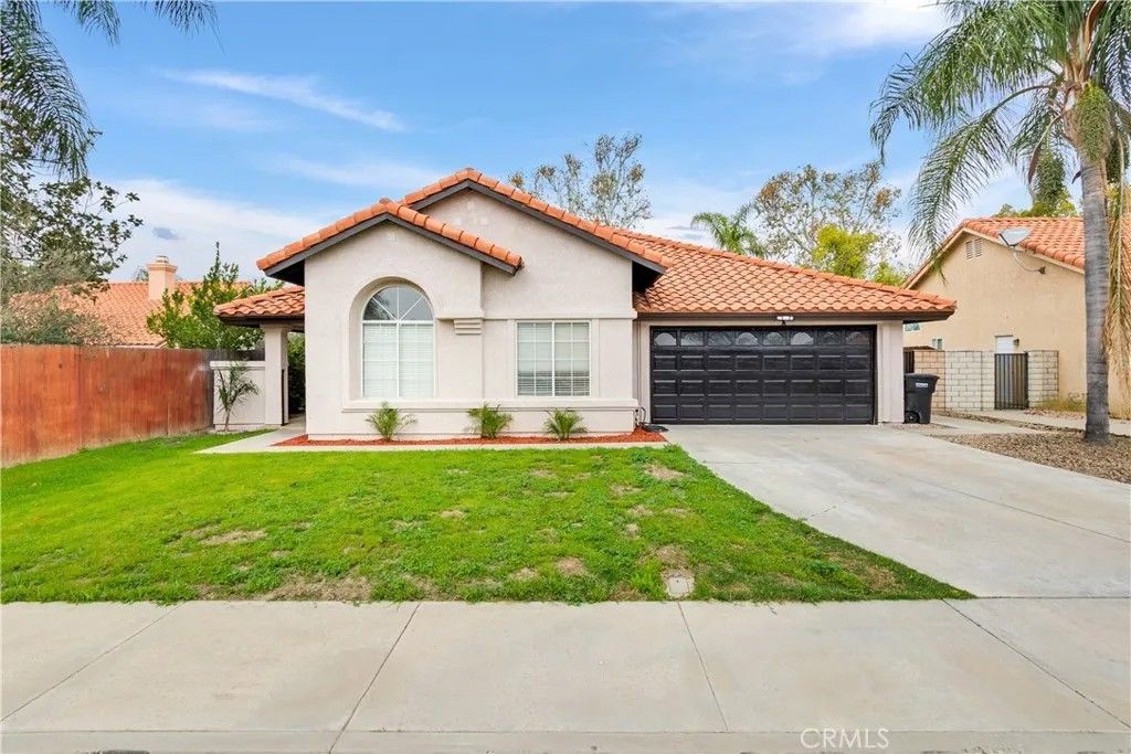 Photo of 1235 Marble Court, Hemet, CA 92543 (MLS # SW26048223)