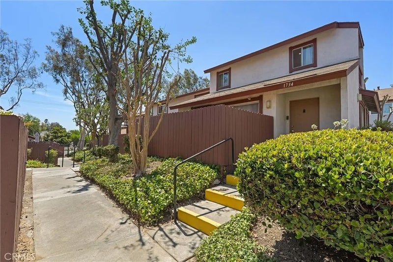 1734 Bradbury Drive 74