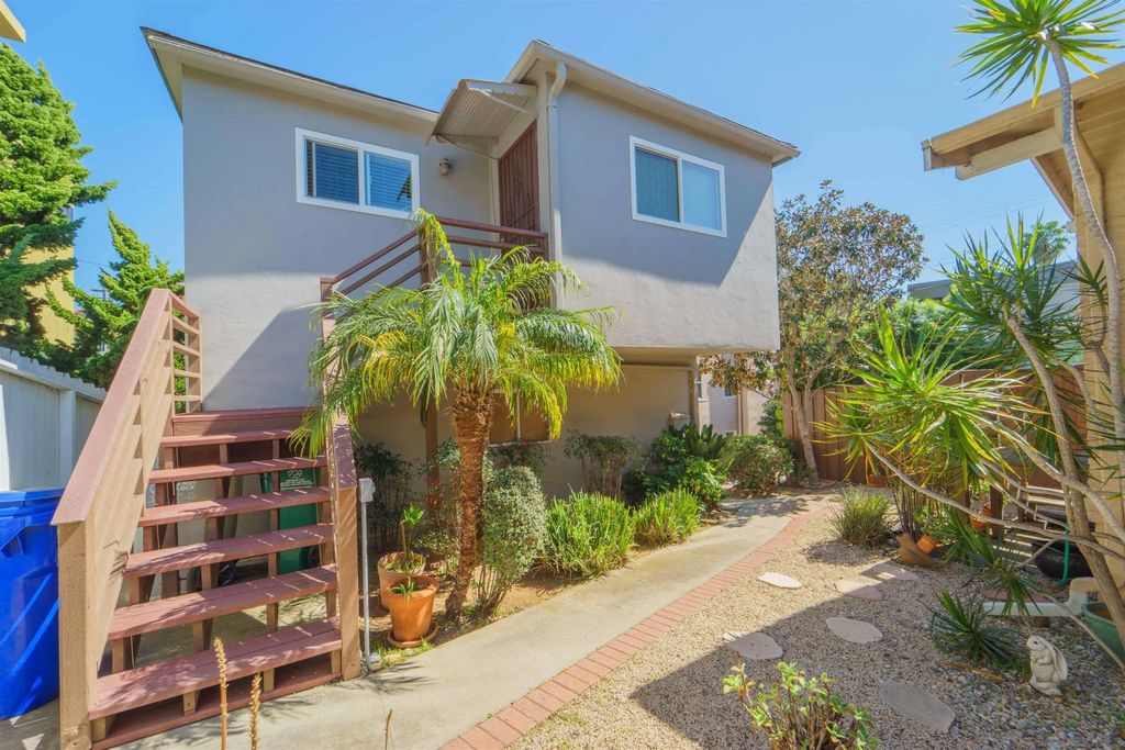 Photo of 1714-20 Robinson Ave, San Diego, CA 92103 (MLS # 260005938)