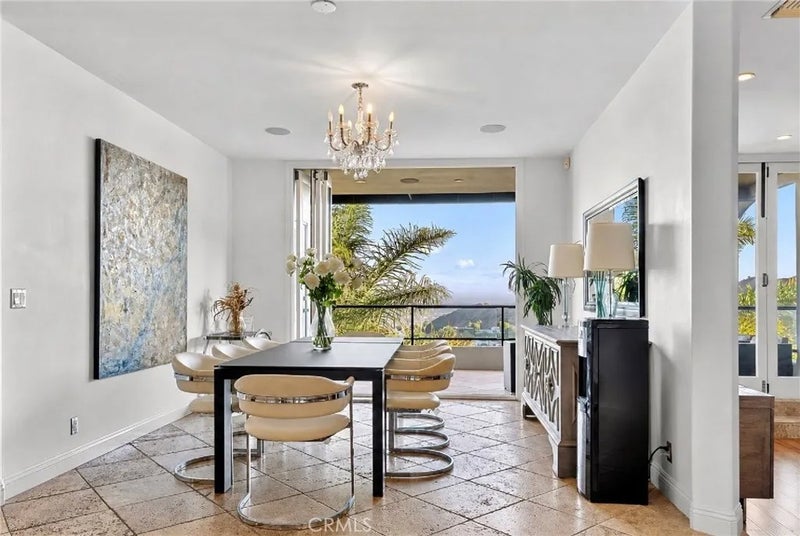 7218 Mulholland