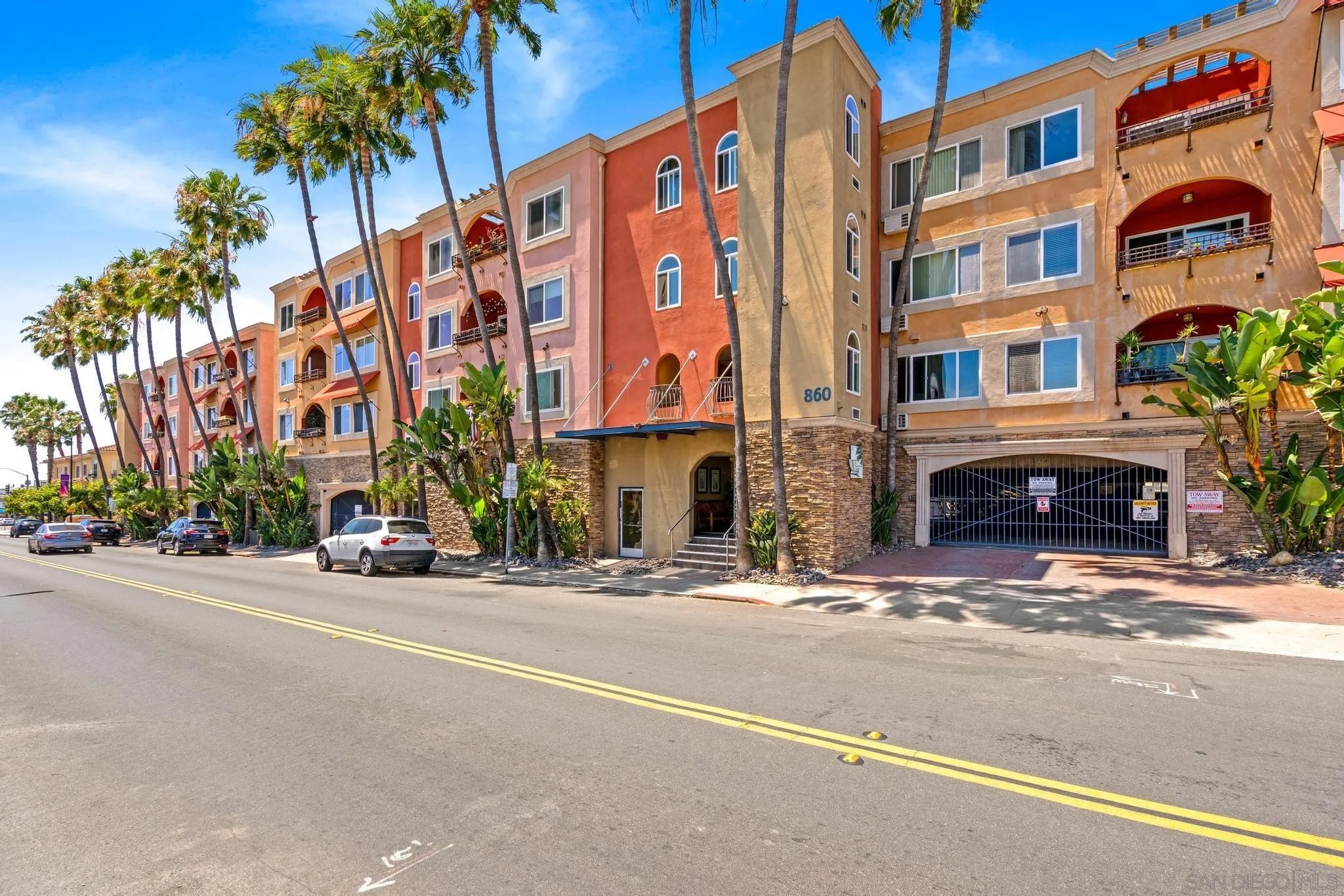 860 Turquoise Street 227