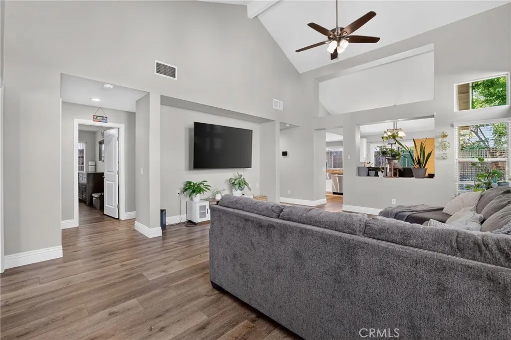 3728 Deer Walk