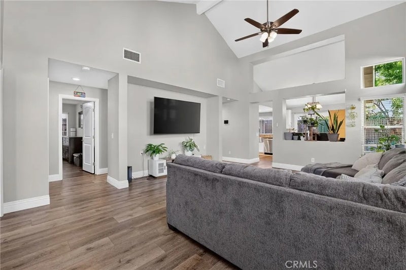 3728 Deer Walk
