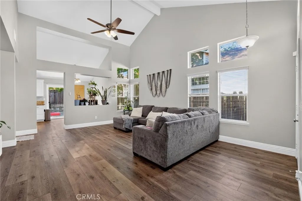 3728 Deer Walk