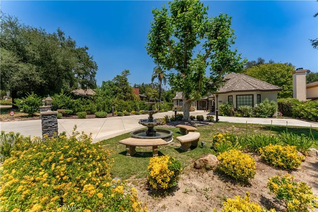 4358 Fairlawn Drive