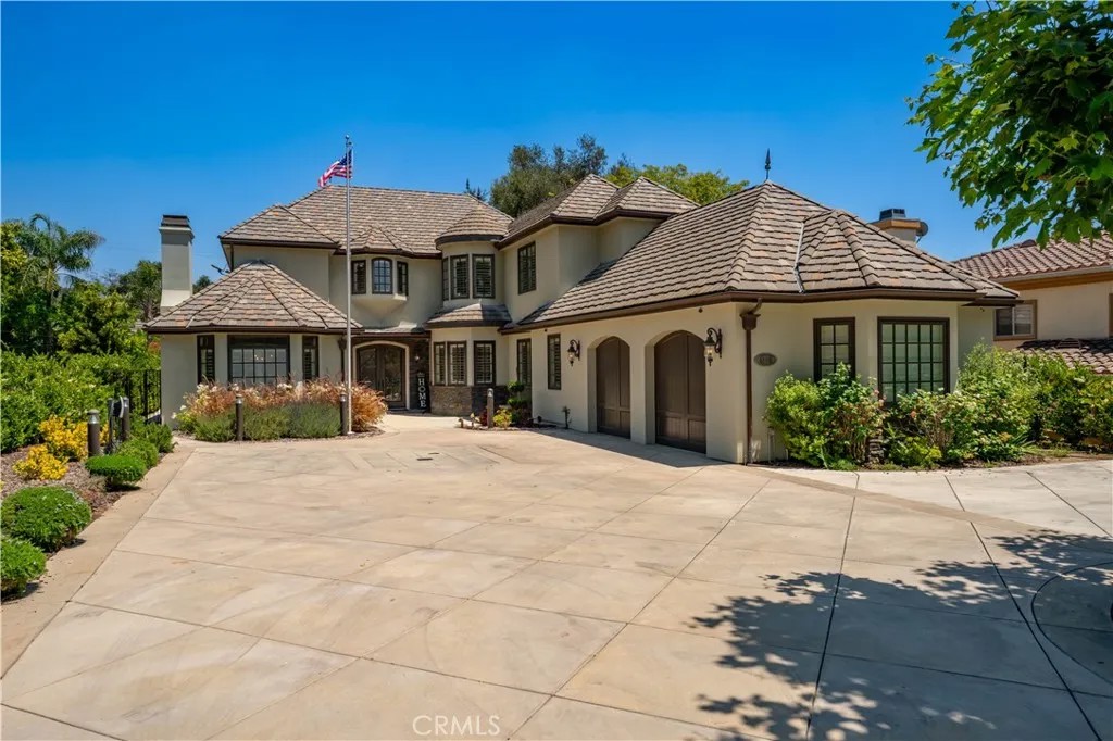 4358 Fairlawn Drive