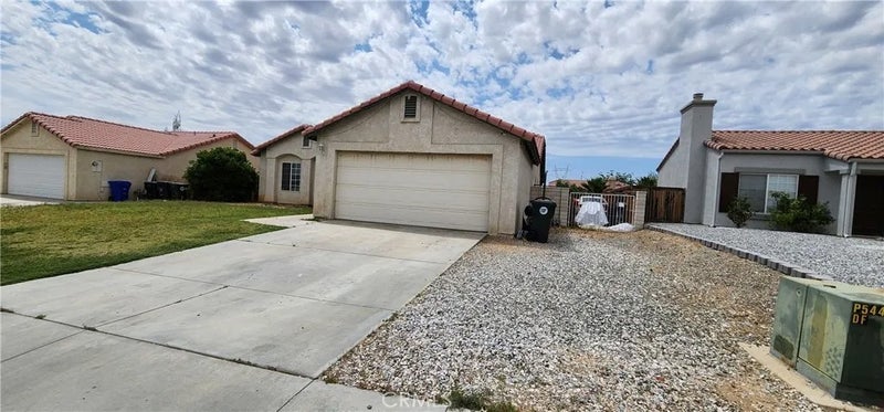 15009 Hopland