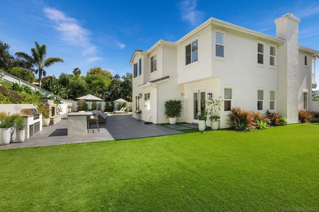 Photo of 2898 Corte Morera, Carlsbad, CA 92009 (MLS # 260024900)
