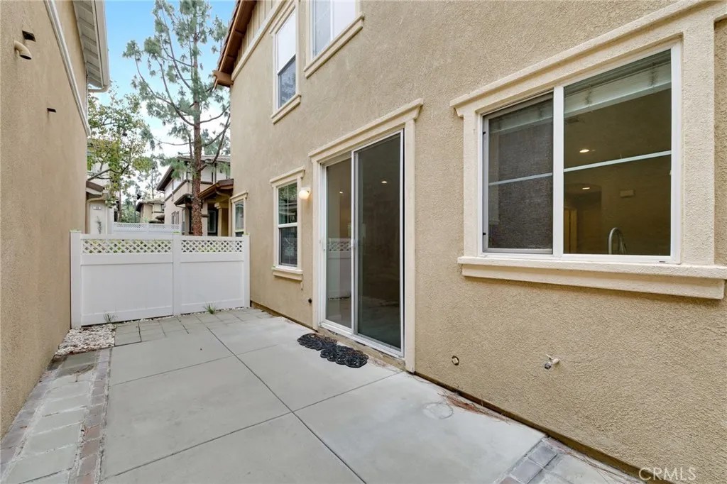 11090 Mountain View Dr, 40