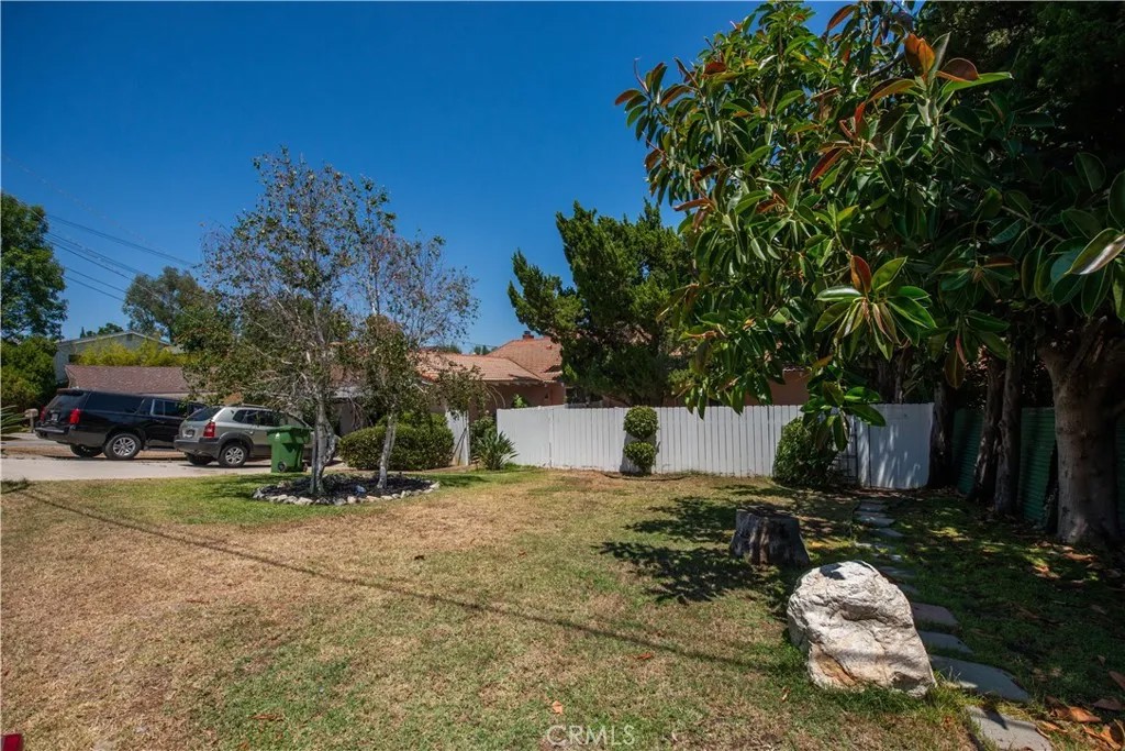 10516 Independence