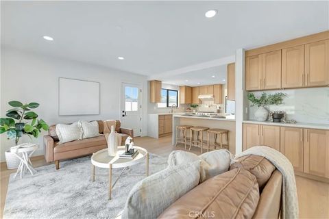 Tiny photo for 21211 Binghampton Circle, Huntington Beach, CA 92646 (MLS # OC25270084)