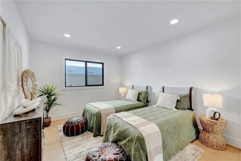 Tiny photo for 21211 Binghampton Circle, Huntington Beach, CA 92646 (MLS # OC25270084)