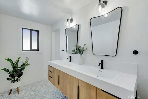 Tiny photo for 21211 Binghampton Circle, Huntington Beach, CA 92646 (MLS # OC25270084)