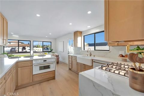 Tiny photo for 21211 Binghampton Circle, Huntington Beach, CA 92646 (MLS # OC25270084)