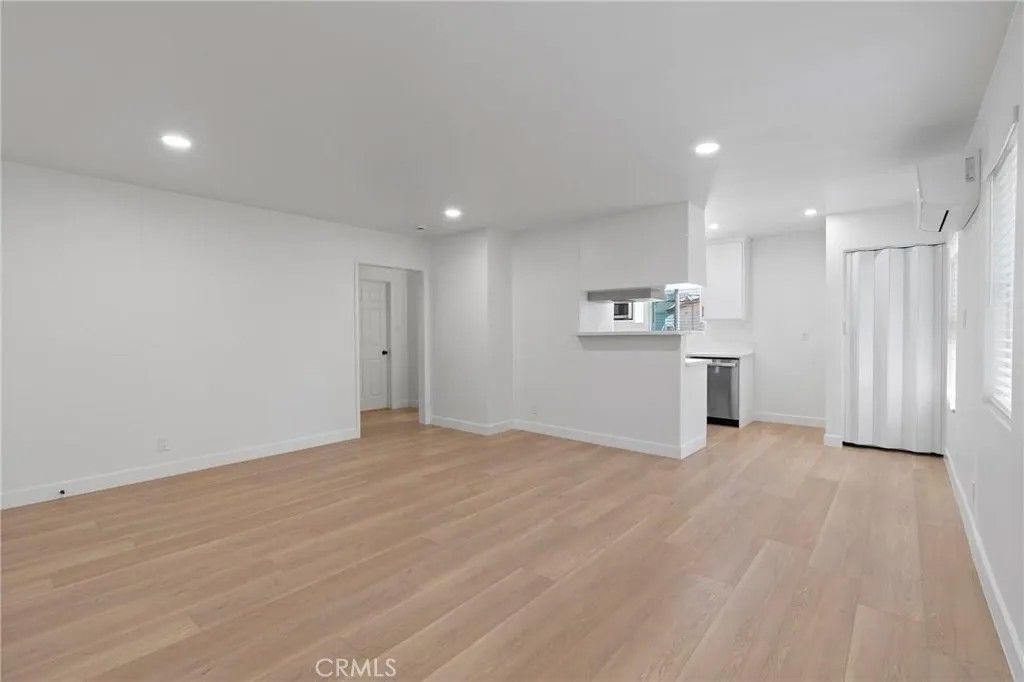 Photo of 748 Newport Avenue #3, Long Beach, CA 90804 (MLS # PW26014857)