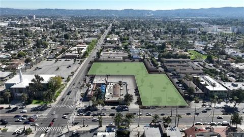 7117 Kester Van Nuys CA 91405