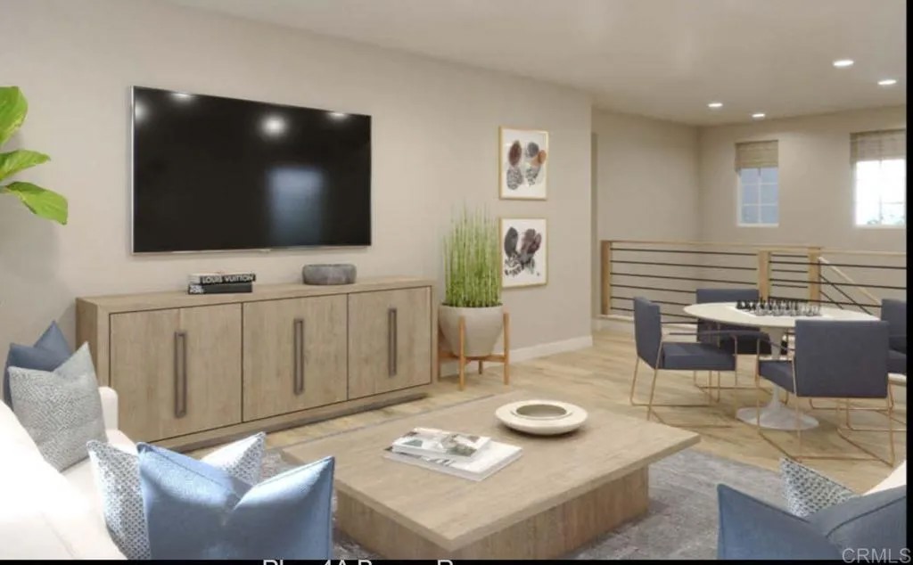 2402 WOODLAND HEIGHTS GLEN