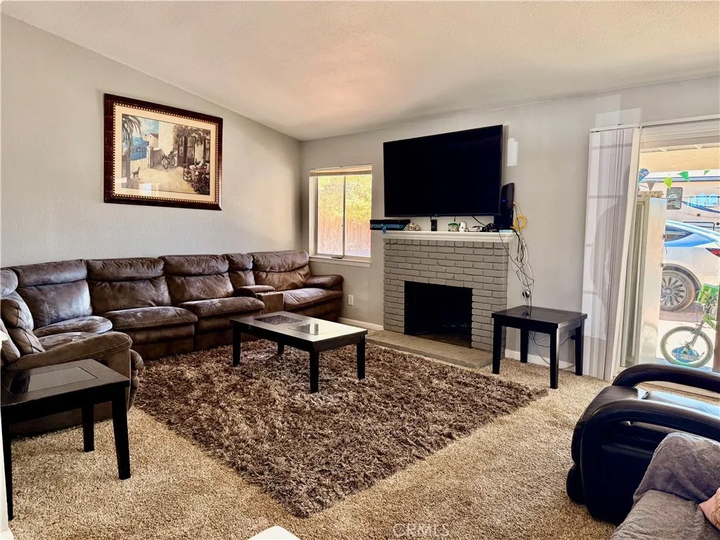 16622 Mossdale