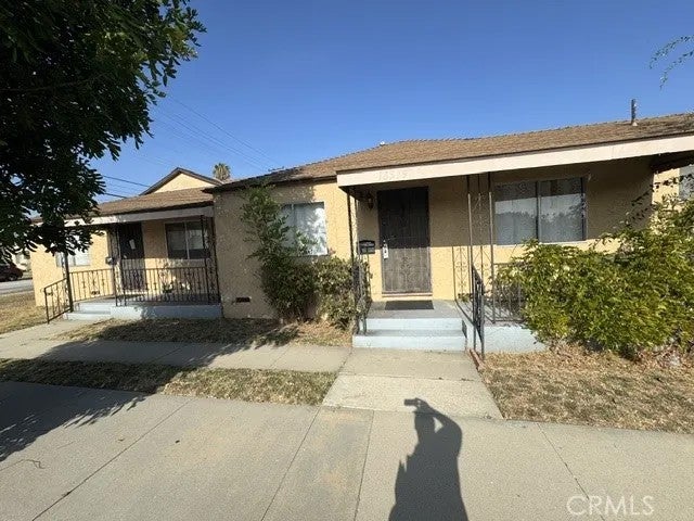16519 La Salle