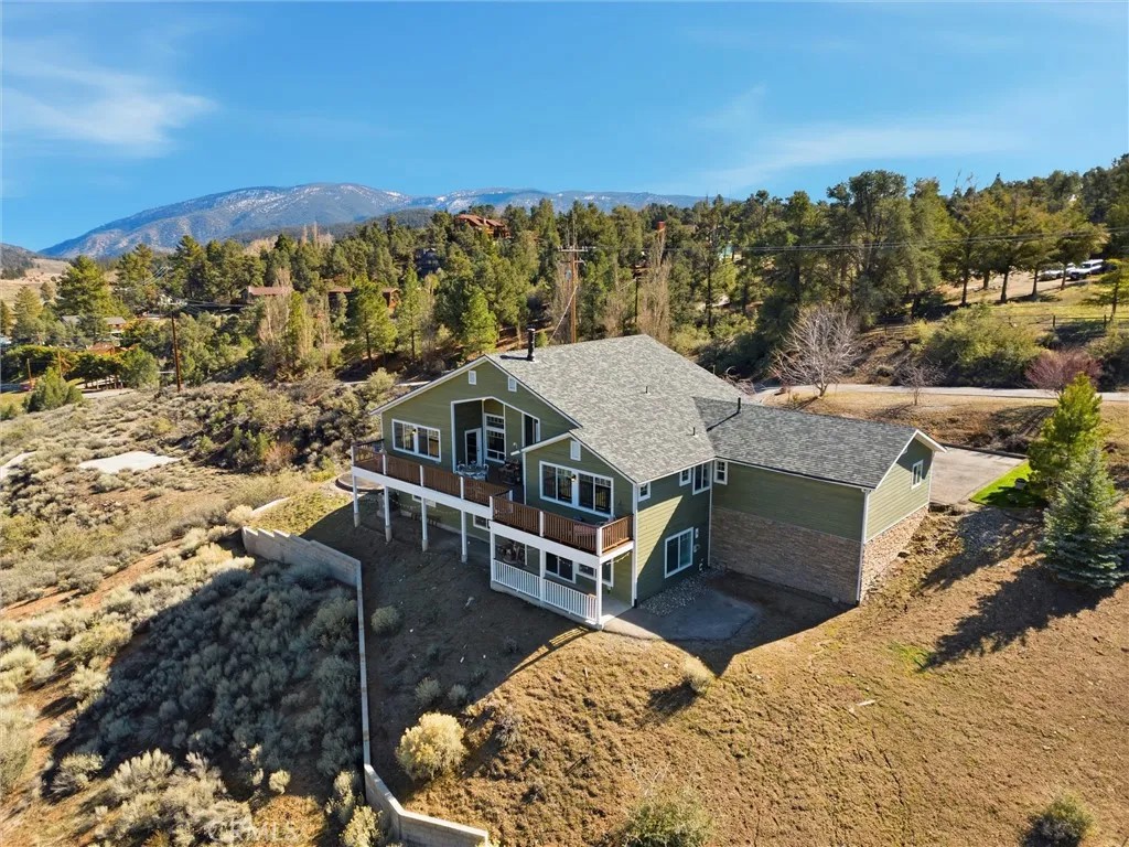 9401 Whispering Pines