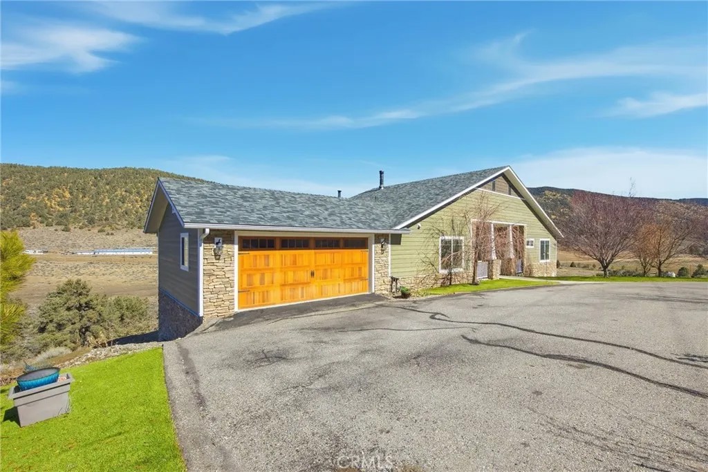 9401 Whispering Pines