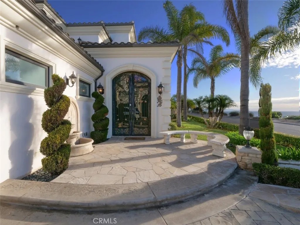 30150 Palos Verdes Drive West