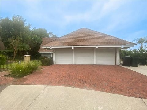 Photo of 20692 Cottonwood RD, Yorba Linda, CA 92887 (MLS # TR26104288)