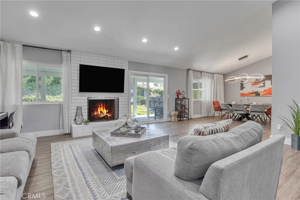 7293 Cirrus Way