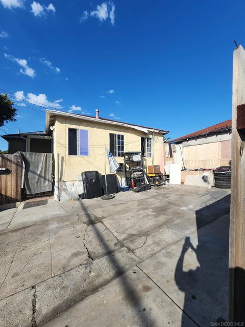 Photo of 515 Iona Dr, San Diego, CA 92114 (MLS # 250042306)