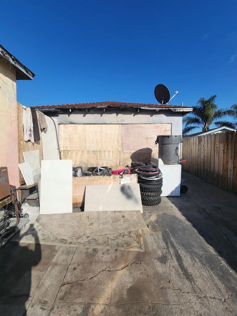 Tiny photo for 515 Iona Dr, San Diego, CA 92114 (MLS # 250042306)