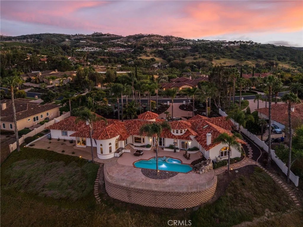 Photo of 31402 Lake Vista Circle, Bonsall, CA 92003 (MLS # SW26067974)