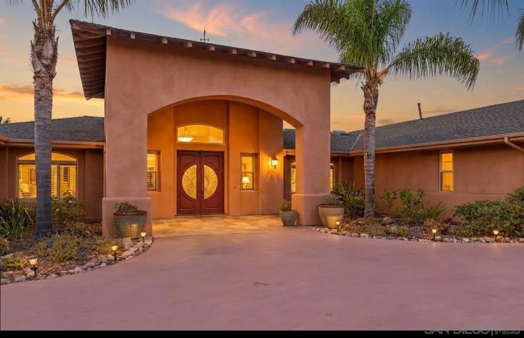 Photo of 17429 Rancho Del Rio, Rancho Santa Fe, CA 92067 (MLS # 260020902)