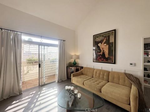 Tiny photo for 13801 Oxnard St #206, Valley Glen, CA 91401 (MLS # SR25232021)
