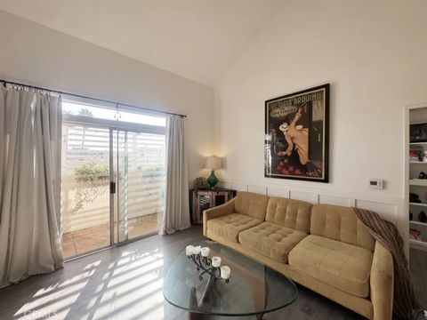 Tiny photo for 13801 Oxnard St #206, Valley Glen, CA 91401 (MLS # SR25232021)