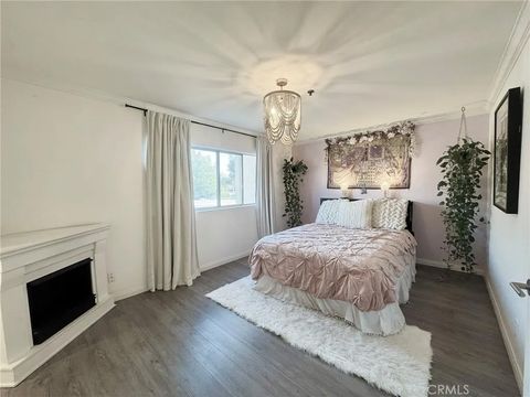 Tiny photo for 13801 Oxnard St #206, Valley Glen, CA 91401 (MLS # SR25232021)