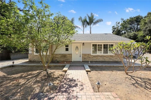 Photo of 745 E Grandview AVE, Sierra Madre, CA 91024 (MLS # CV26116324)
